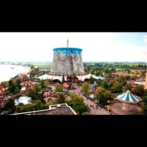 Una planta nuclear reconvertida en parque de atracciones