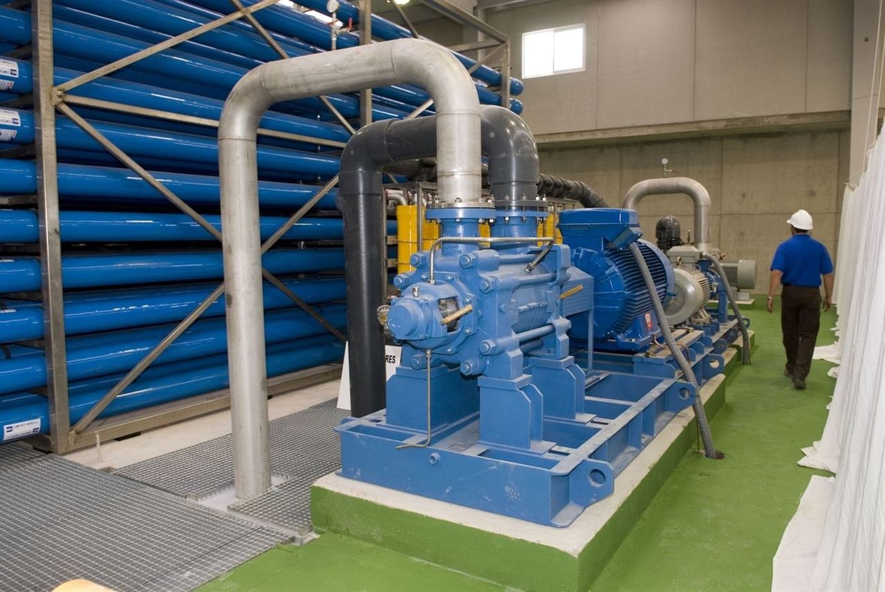 Industria permite a Canarias el autoconsumo en la desalación de agua destinada al riego