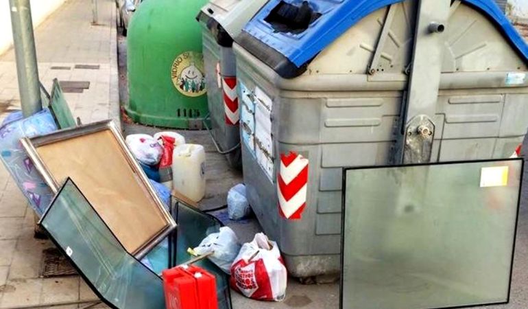 Santander aplica las primeras multas por dejar residuos fuera del contenedor