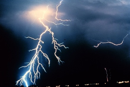 Los servicios meteorológicos deben mantener su calidad pese a la crisis