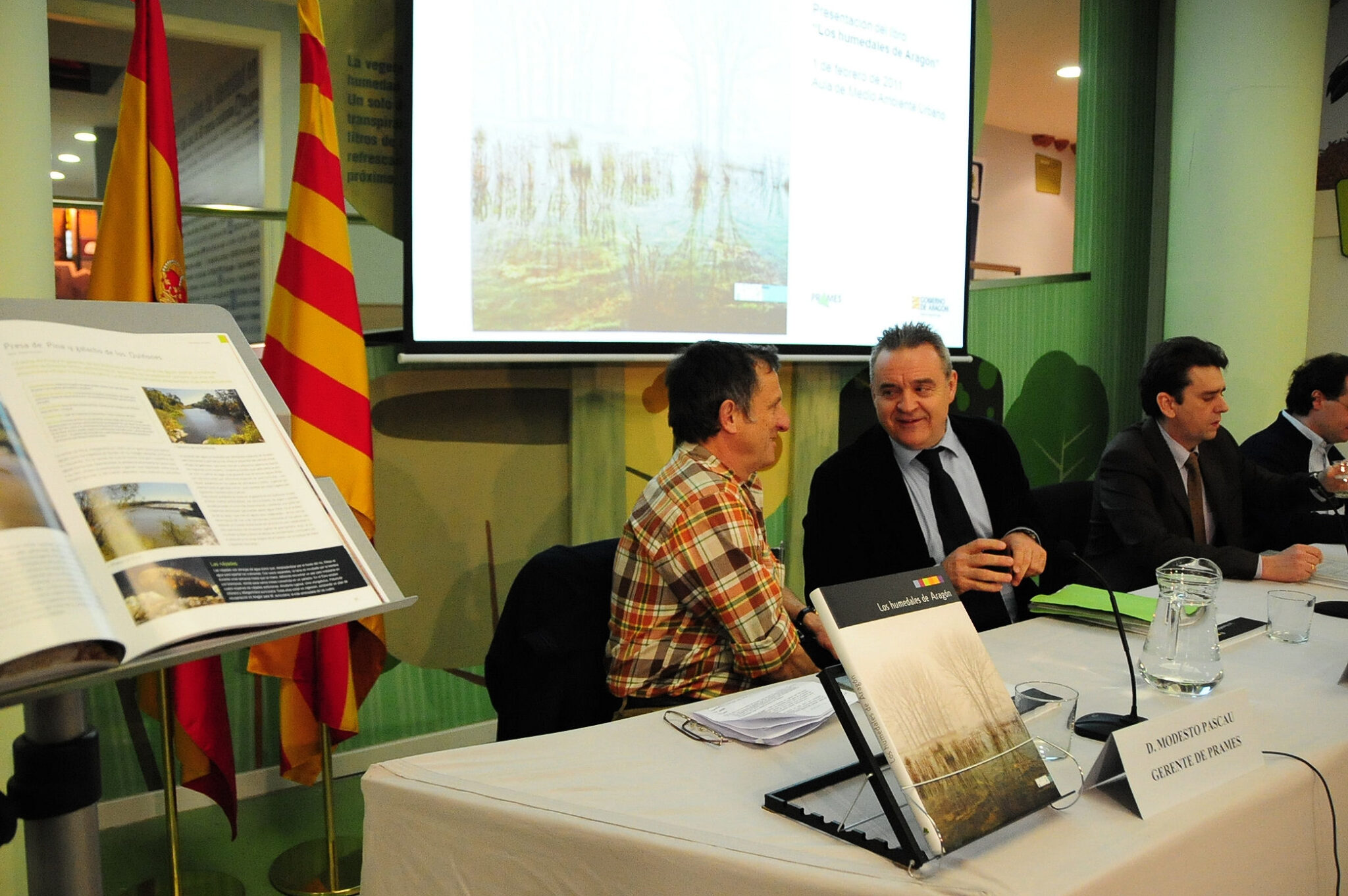 El Departamento de Medio Ambiente difunde el patrimonio natural que constituyen los humedales a través del libro “Los humedales de Aragón”