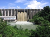 BID dona US$20 millones a Haití para central hidroeléctrica