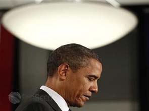 Obama urges boosting clean energy tax credit