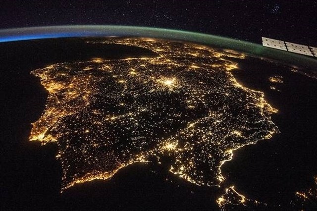 Las superficies iluminadas artificialmente en la Tierra aumentan más de un 2% al año