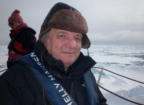 Javier Reverte: “No nos damos cuenta del mundo que dejamos a nuestros hijos”