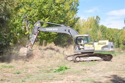 El MARM invertirá tres millones en las obras de mejora del estado ecológico del río Órbigo (León)