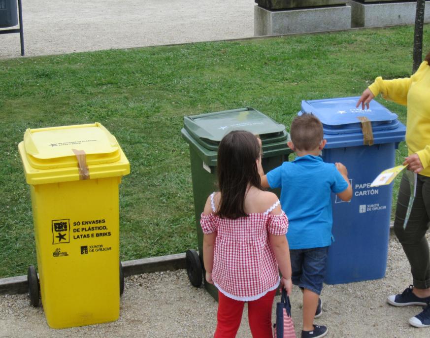 Los vecinos de A Pobra do Caramiñal (Galicia) se implican en las buenas prácticas vinculadas al reciclaje
