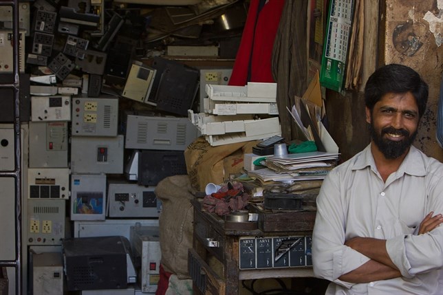 La ‘plaga’ de los residuos electrónicos en Asia