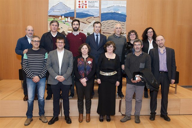 La nueva ley navarra de residuos y la recogida de materia orgánica centrarán la acción del Plan de Residuos en 2017