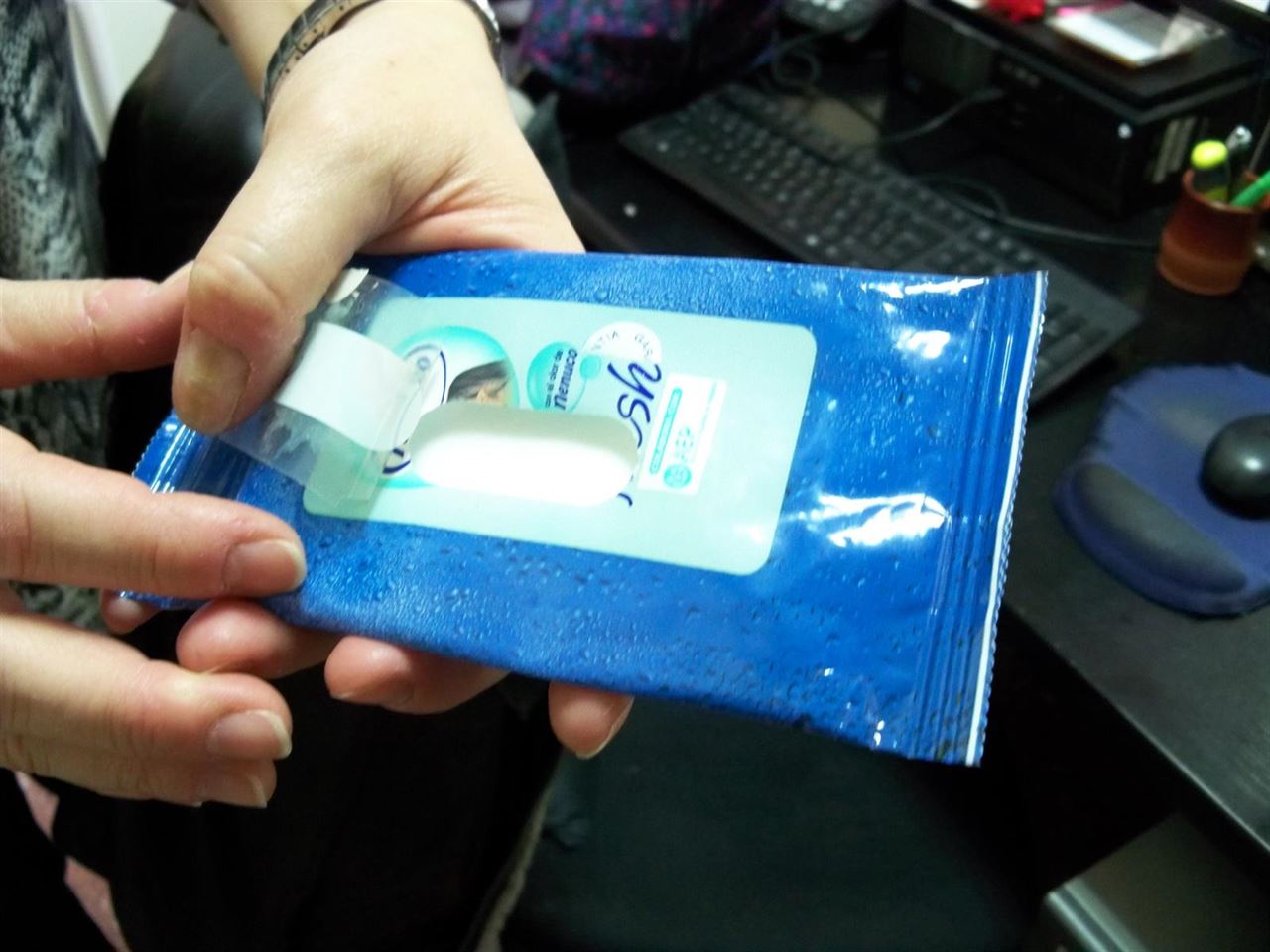 Las ‘malditas’ toallitas húmedas saturan las redes de saneamiento