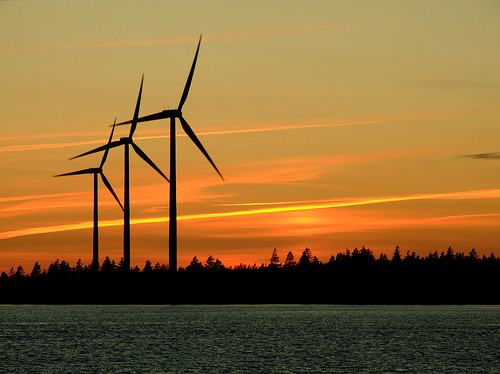 Merkel inicia "viaje de la energía" en central eólica