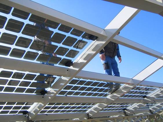 Los fotovoltaicos tildan de ‘inmoral’ un banco malo para el sector eléctrico