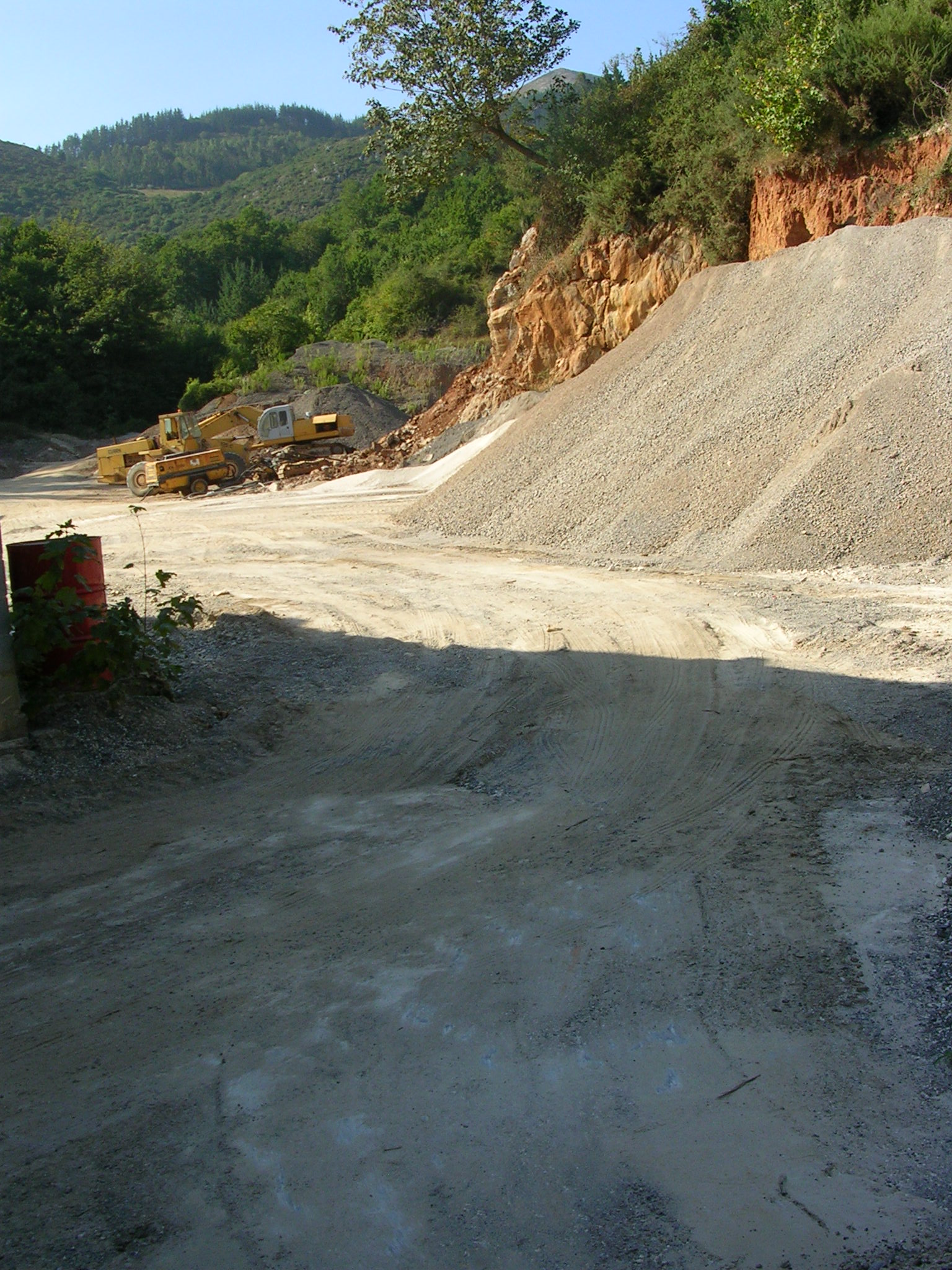 Denuncia de la precariedad de la cantera de Fuentes en Parres