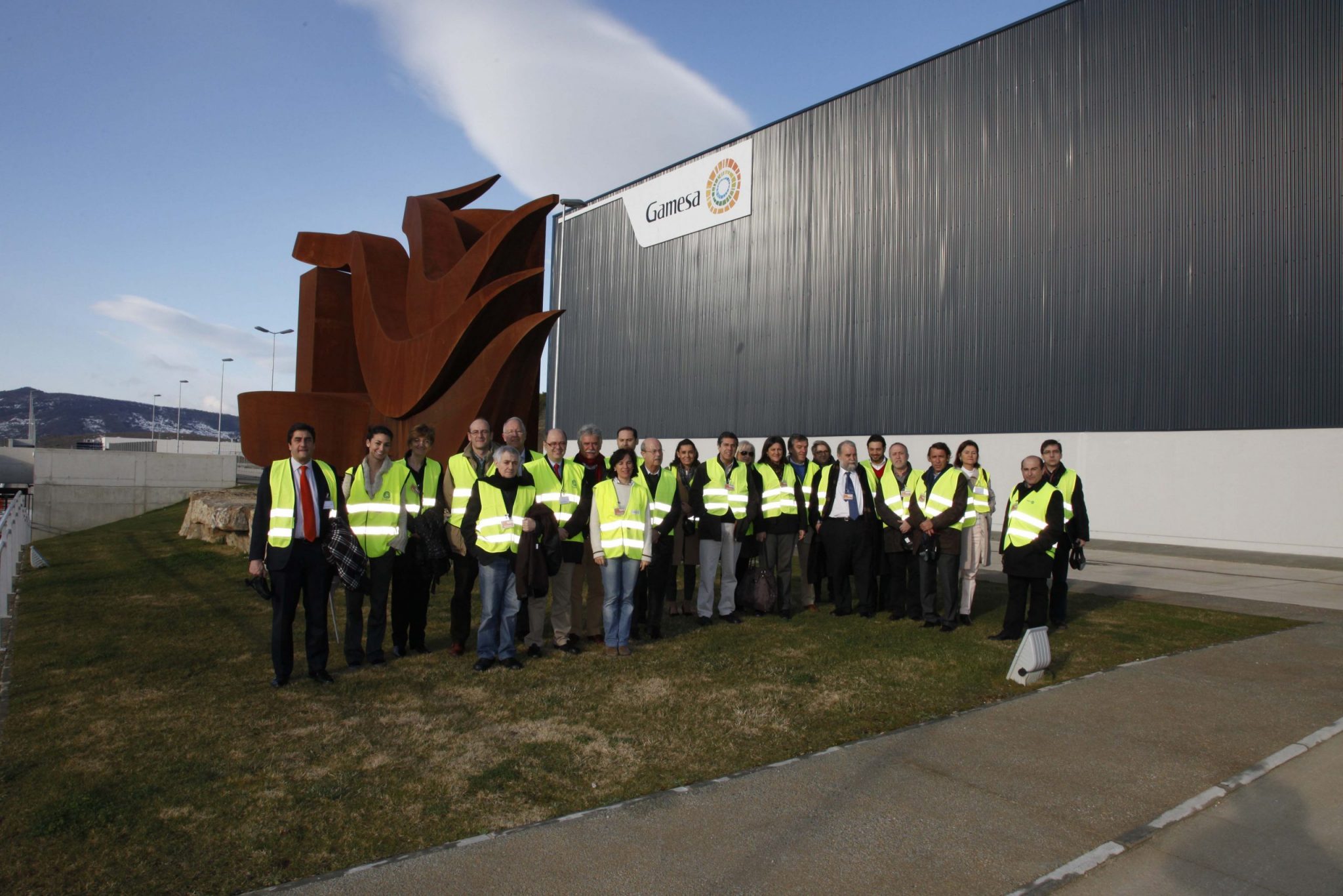 Dos Comisiones del Congreso visitan la planta de palas de la G10X-4