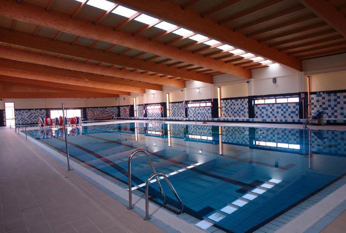 Nadar en piscinas cubiertas con cloro puede provocar mutaciones genéticas