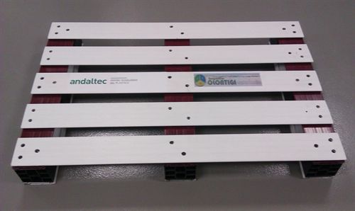 Andaltec apoya el desarrollo de un innovador palet de plástico fabricado mediante extrusión