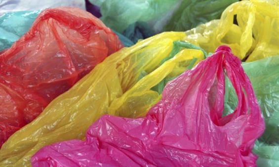 Argentina ya evitó el uso de 250 millones de bolsas plásticas