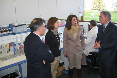 La nueva Delegada del Gobierno visita CENER