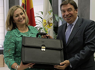 Andalucía. María Jesús Serrano recibe la cartera de Medio Ambiente y Ordenación del Territorio