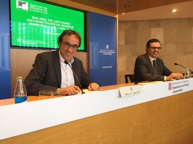 La recogida selectiva de residuos se ‘congela’ en Catalunya