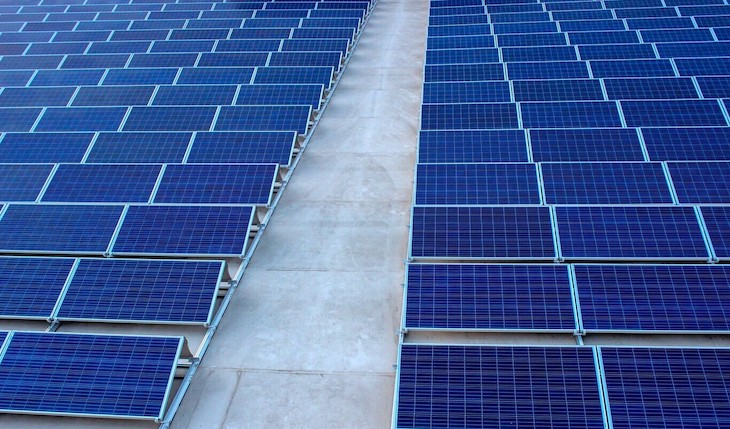 Cada día se crea una empresa de instalación de energías renovables en España