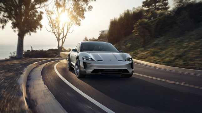 Porsche eléctrico Mission E Cross Turismo