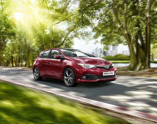 Toyota y Lexus lideran la venta de coches híbridos