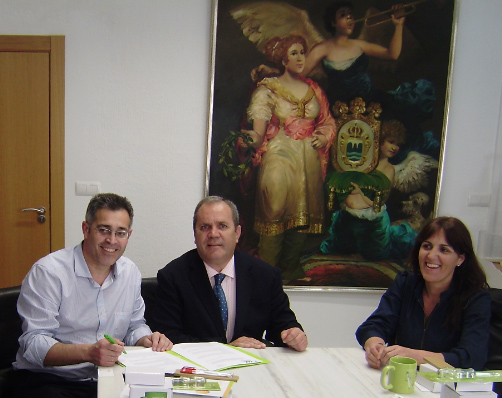 AMBILAMP suscribe un convenio con el Consorcio Almanzora-Levante-Vélez para recoger los residuos de lámparas de sus instalaciones municipales