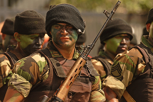 Fusiles y leyes contra depredadores