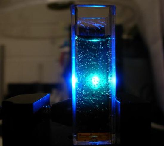 Un sistema permite generar hidrógeno de uso vehicular a partir de alcohol vegetal