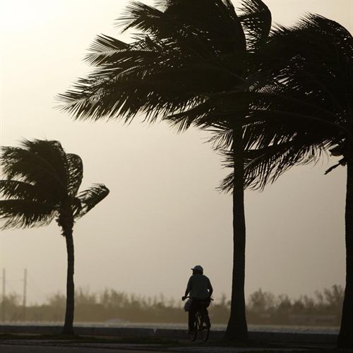 La tormenta tropical Paula se convierte en huracán