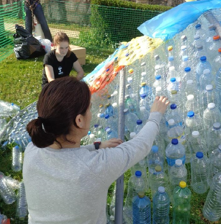 Trece centros de ESO gallegos mejoran sus niveles de reciclado
