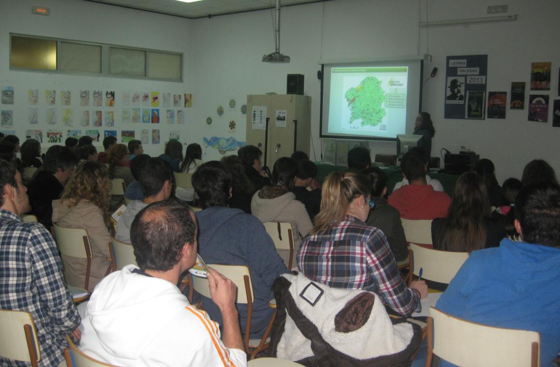 Galicia.. El IES “Lagoa Antela” de Xinzo de Limia se suma al reciclaje