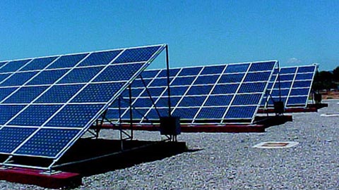 Crea California 174 mil empleos vinculados con energía limpia