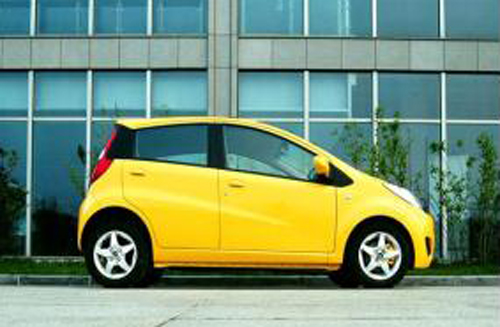 Los vehículos eléctricos podrán aparcar gratis en las zonas azules de Sant Cugat