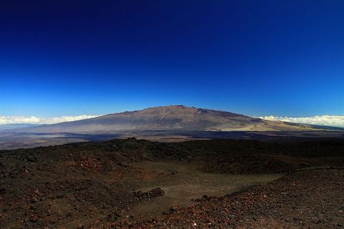 Un nuevo modelo del manto terrestre desvela pistas sobre los volcanes hotspot como los de Hawaii y Tahití