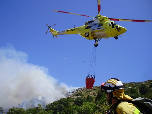Medio Ambiente mantiene medios de observación para colaborar en las labores de estabilización y perimetración del incendio de Almansa en Albacete