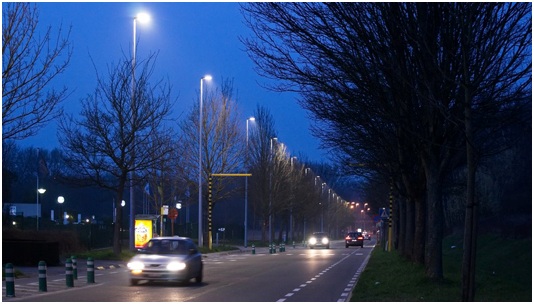 Calle Inteligente del Mañana y la solución de Schréder