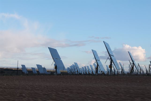 Las energías renovables y cogeneración percibirán el 55% de su retribución de marzo