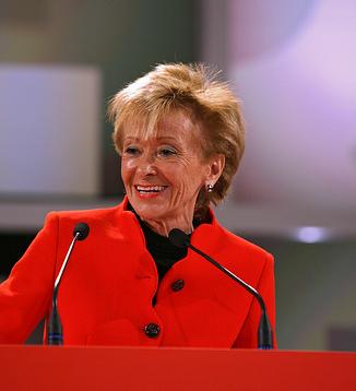 El Gobierno suprime 5 direcciones generales de confederaciones hidrográficas y de 3 institutos de investigación