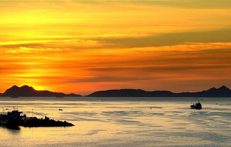 La Xunta replica al PSdeG que actuó "inmediatamente" sobre el vertido en la ría de Vigo y minimiza los daños sufridos