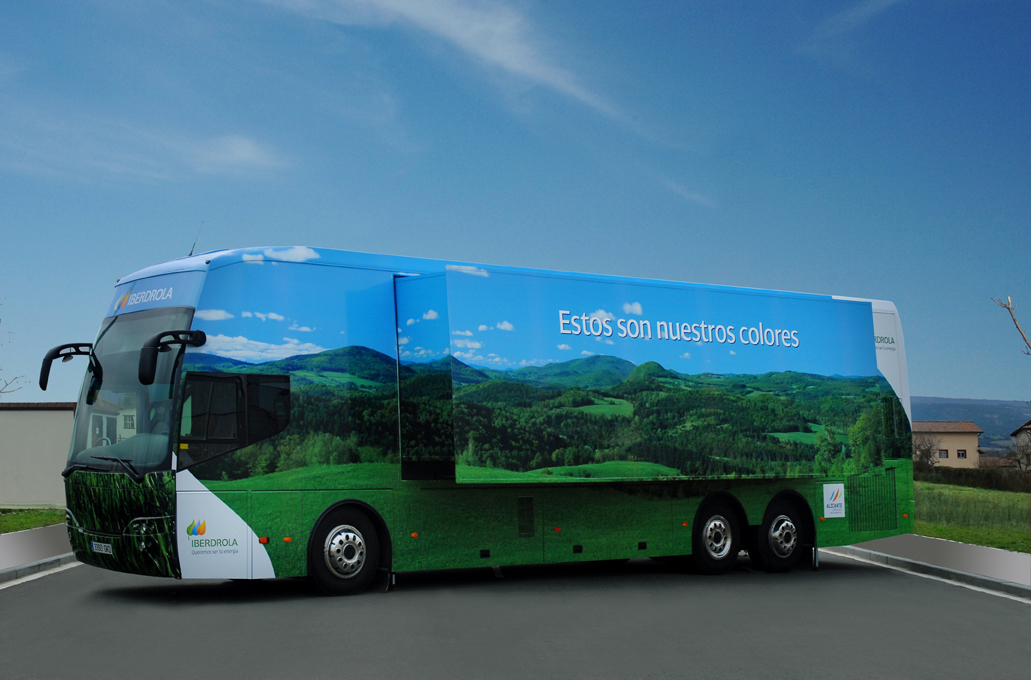 El autobús Iberdrola recibe más de 98.000 visitantes durante 2010