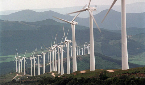 Barrena (IU) propone potenciar las energías renovables y renunciar a la nuclear