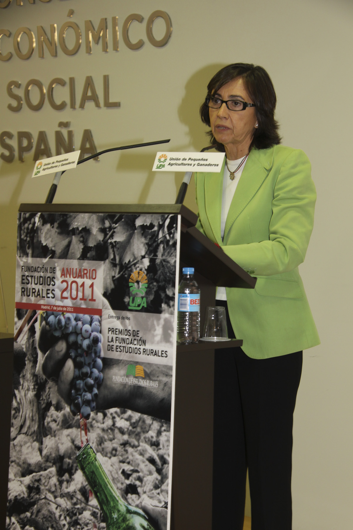 Rosa Aguilar destaca que la agricultura y la ganadería responden a los retos de la seguridad alimentaria