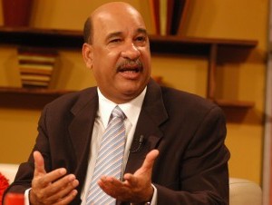 Medio Ambiente instruye iniciar recuperar áreas devastadas por fuegos forestales