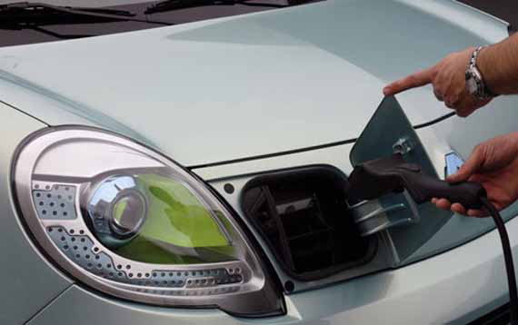 Renault-Nissan prevé fabricar 500.000 coches eléctricos al año