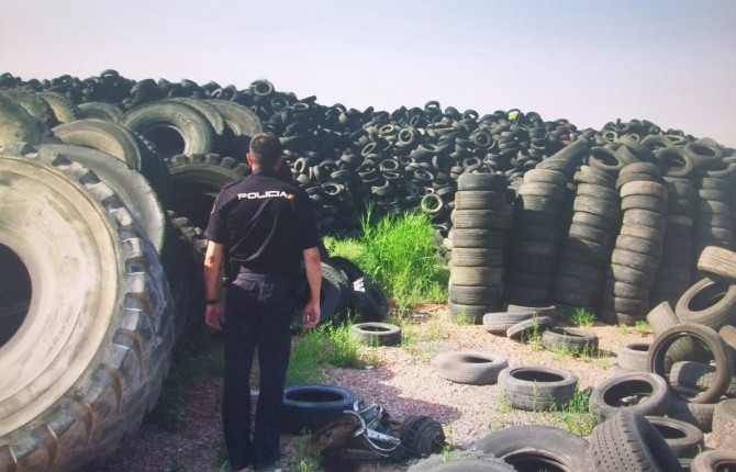Retirarán los neumáticos del vertedero de Jabalquinto (Jaén)