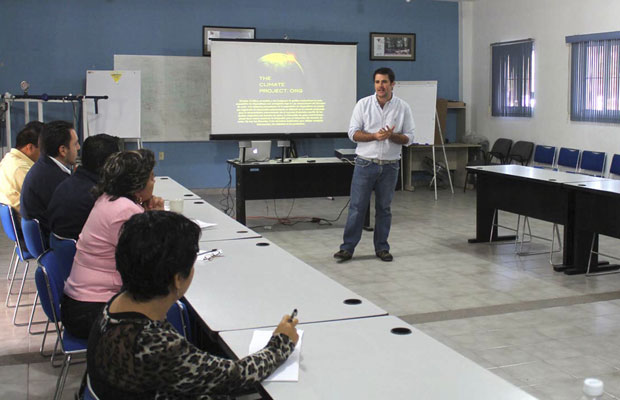 Concientizan sobre cambio climático por medio de taller