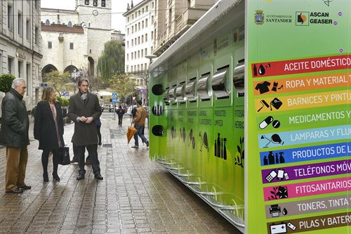 Santander ‘referente nacional’ en número de puntos limpios móviles en la ciudad