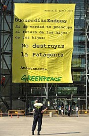 Endesa pide un total de 14 años y ocho meses de prisión para cuatro activistas de Greenpeace